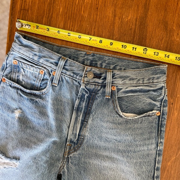 Distressed denim Levi’s 501s Sz 27W 32L - Picture 7 of 7